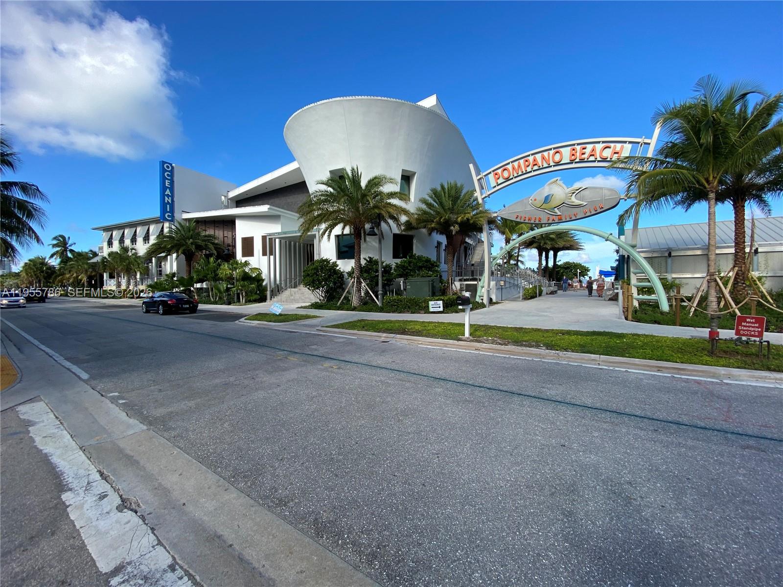 301 North Ocean Boulevard, Unit 404 Pompano Beach, FL 33062 - Photo 40 of 44 Fiahinf area