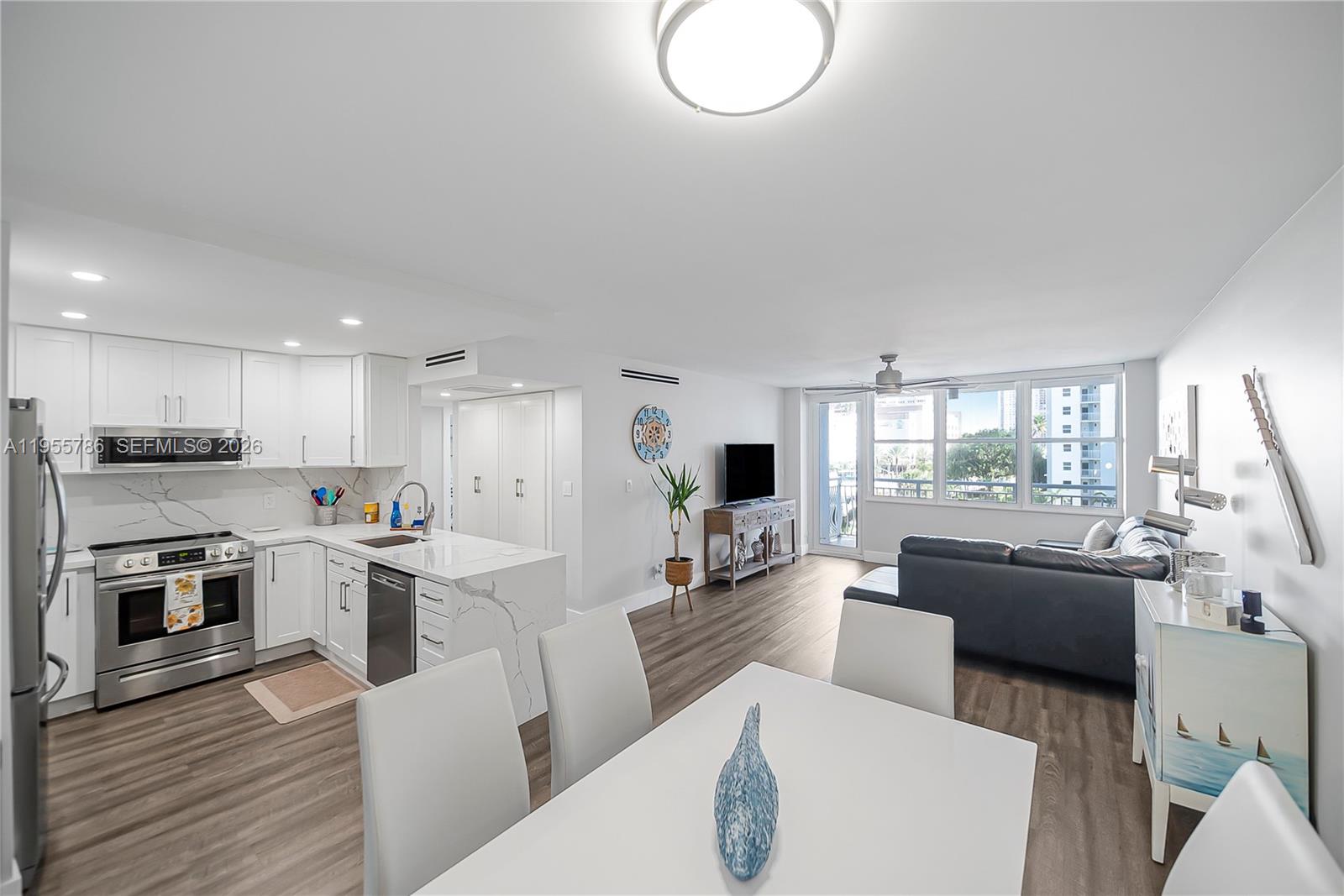 301 North Ocean Boulevard, Unit 404 Pompano Beach, FL 33062 - Photo 5 of 44