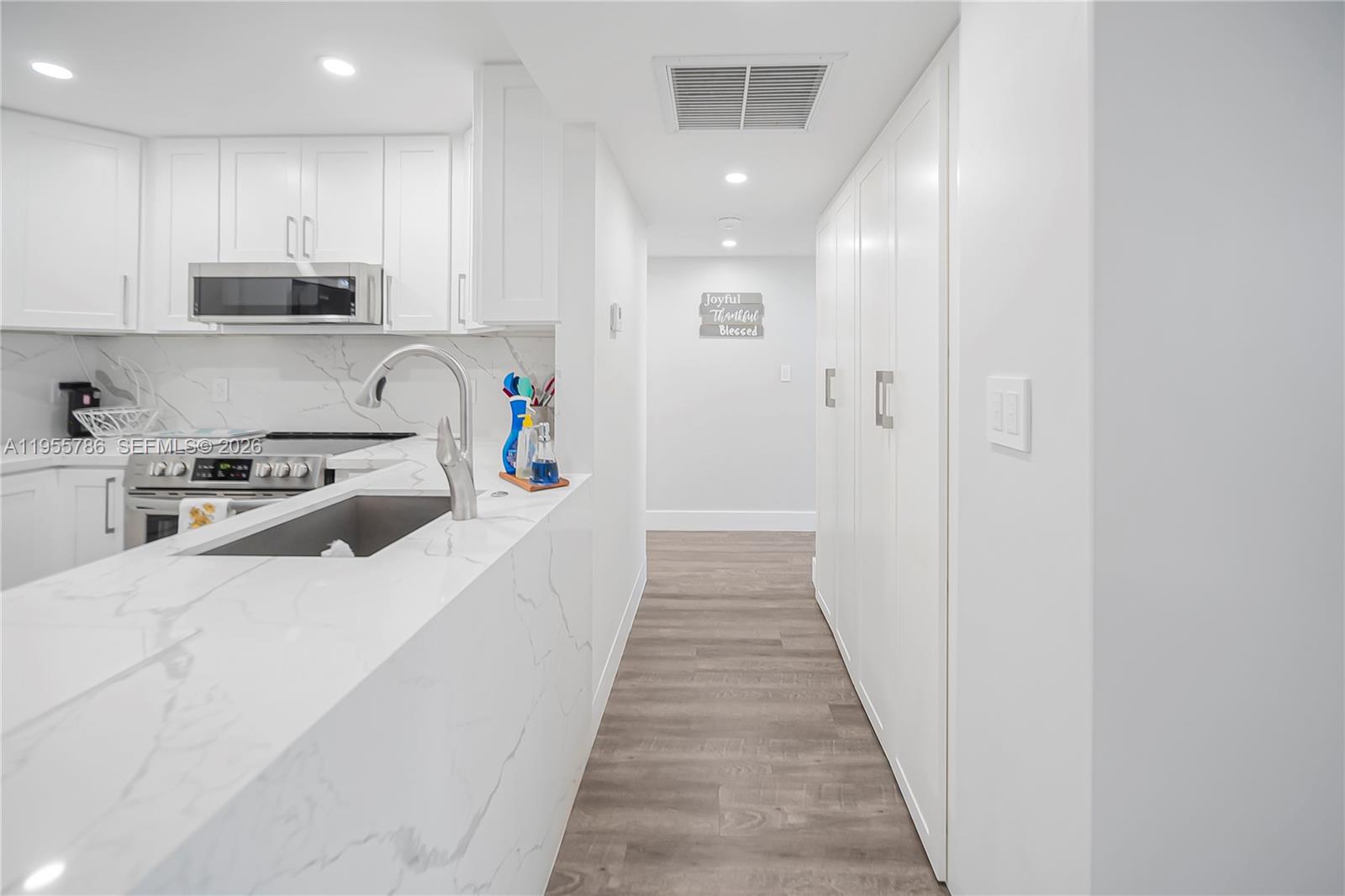 301 North Ocean Boulevard, Unit 404 Pompano Beach, FL 33062 - Photo 9 of 44