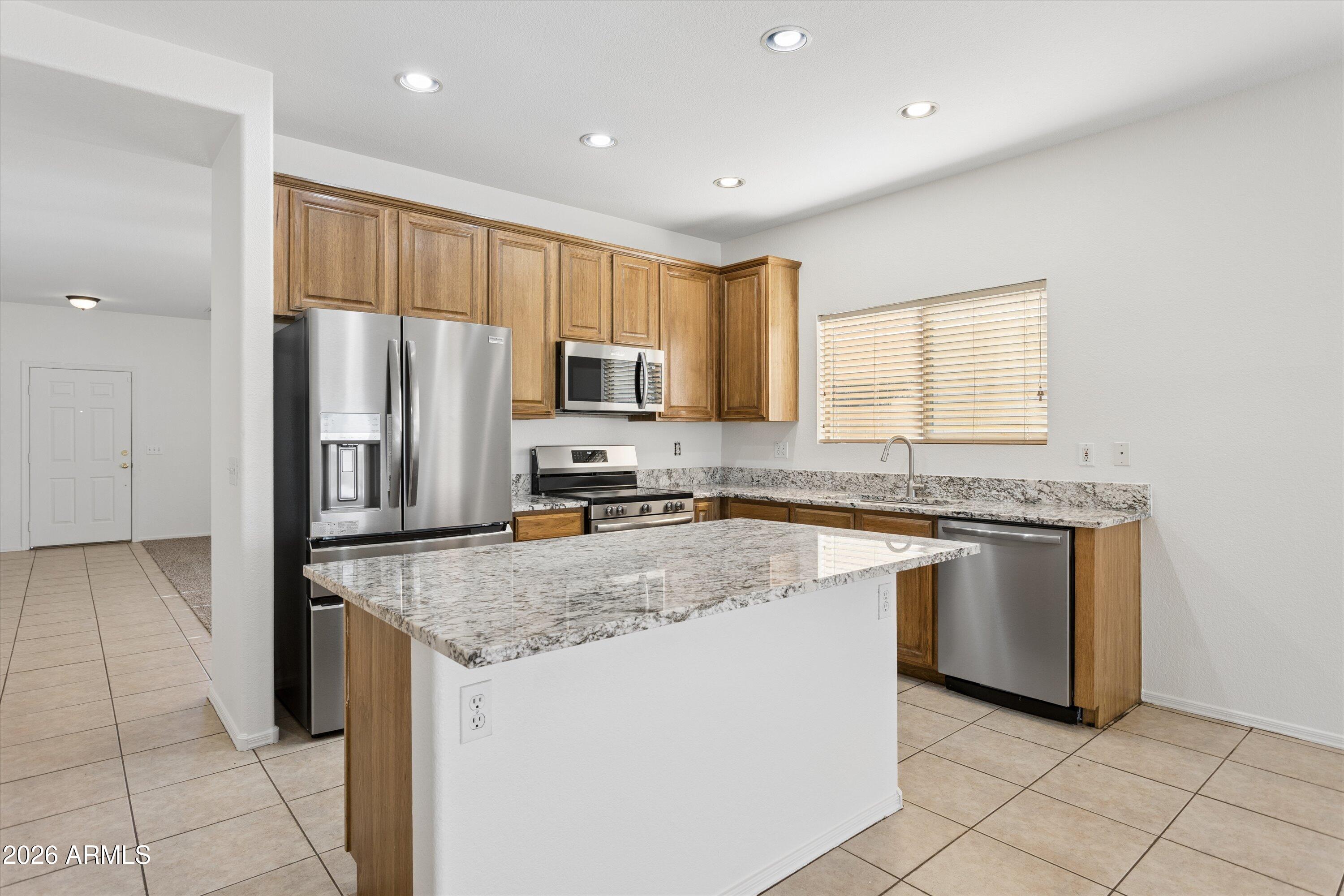 1114 East Pedro Road Phoenix, AZ 85042 - Photo 13 of 33