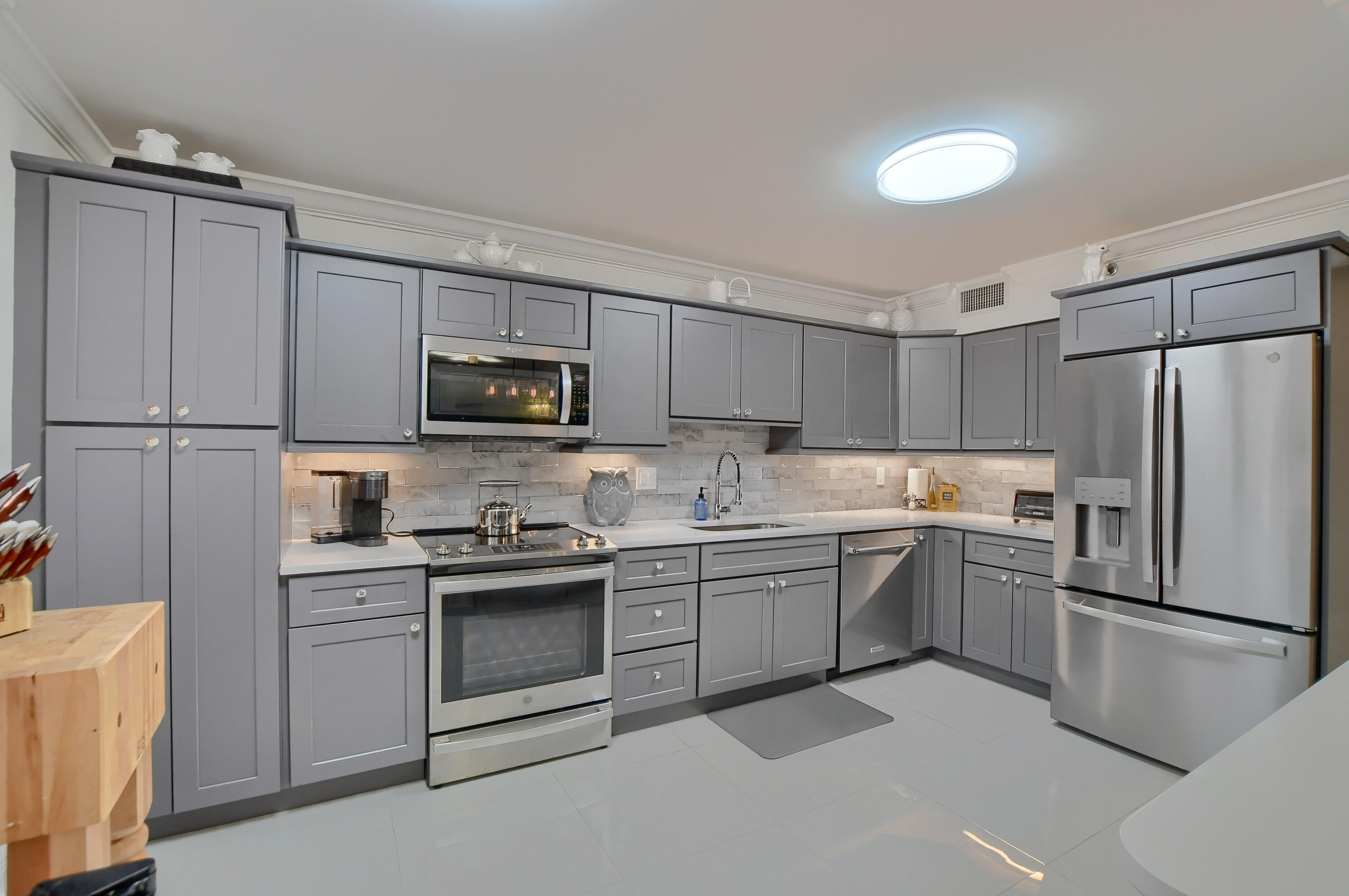 7170 Promenade Drive, Unit 201 Boca Raton, FL 33433 - Photo 17 of 91 EBF_4047-HDR(5)