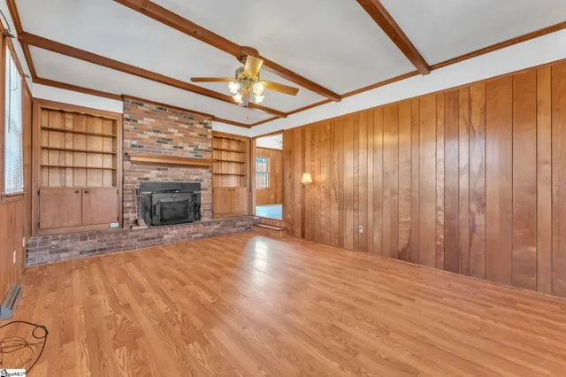 $360,000 | 2929 Highway 252, Laurens, SC 29360