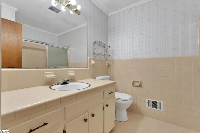 $360,000 | 2929 Highway 252, Laurens, SC 29360