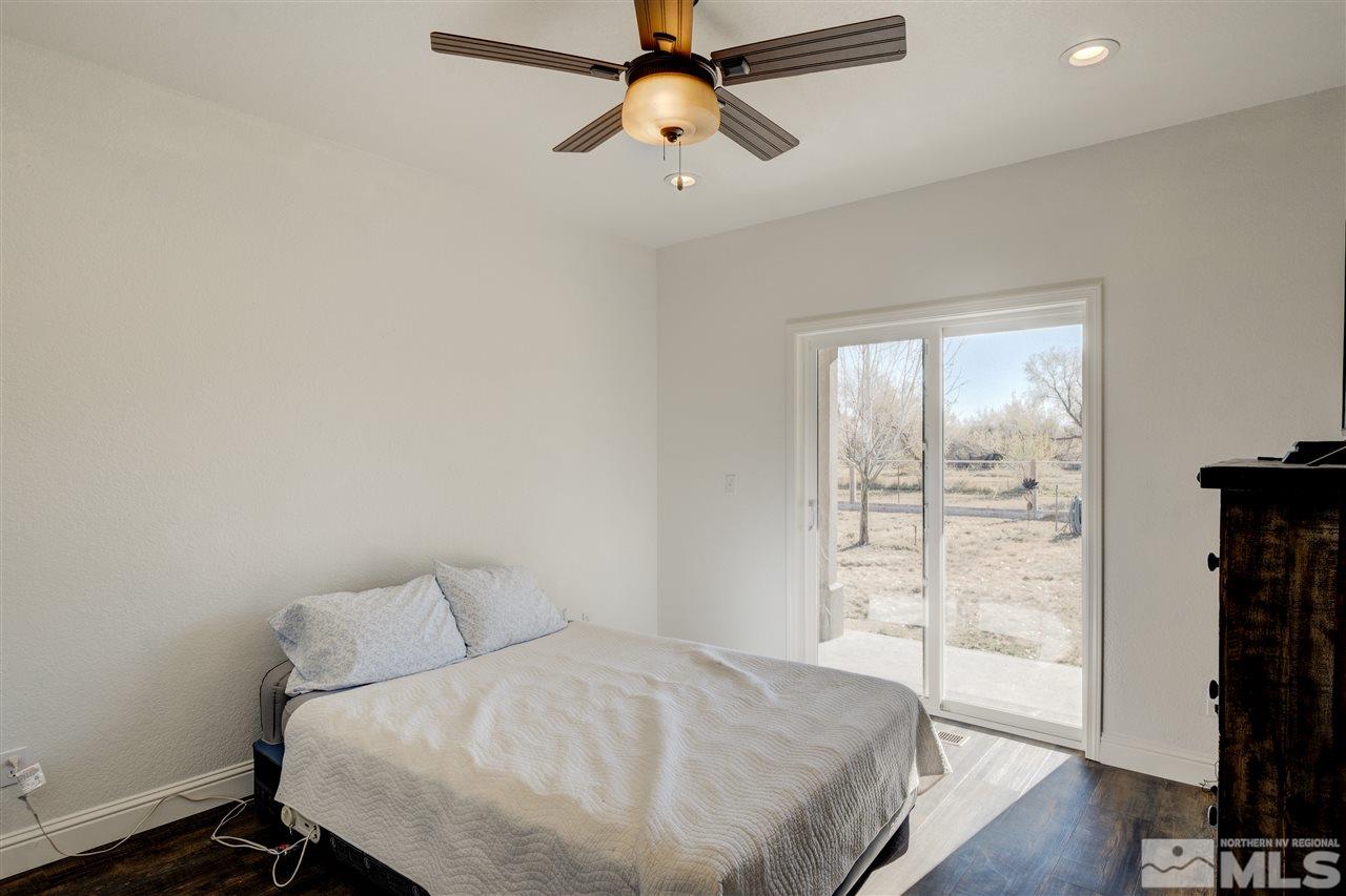 4925 Rancheria Road Fallon, NV 89406 - Photo 25 of 39 a bedroom with a bed and a window