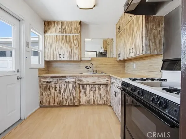 $835,000 | 1500 Walton Street, Oceanside, CA 92058