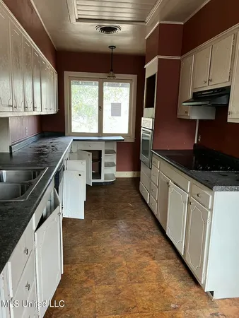 $69,900 | 417 Boulevard Street, Lexington, MS 39095