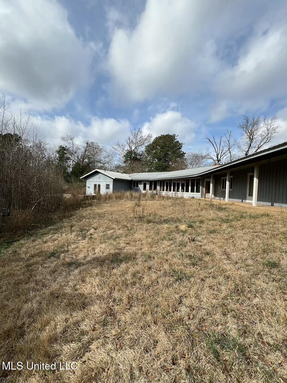 417 Boulevard Street Lexington, MS 39095 - Photo 8 of 42 IMG_6812