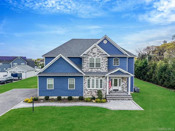 $1,075,000 | 60 Parsnip Pond Road, Lake Grove, NY 11755