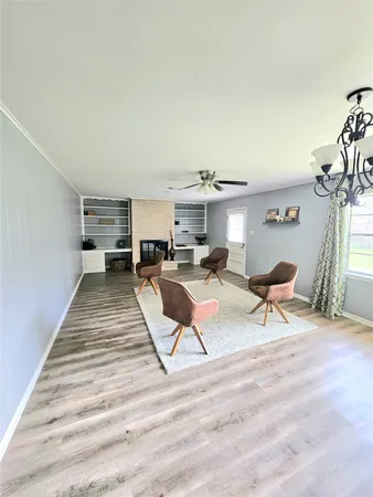 $310,000 | 101 Summit Drive, Conroe, TX 77303