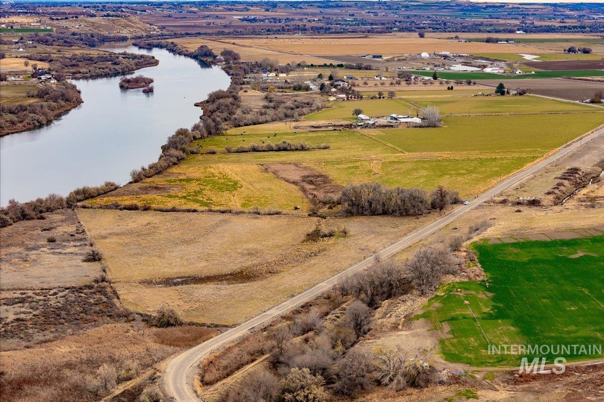 1212 River Road Homedale, ID 83628 - Photo 4 of 15