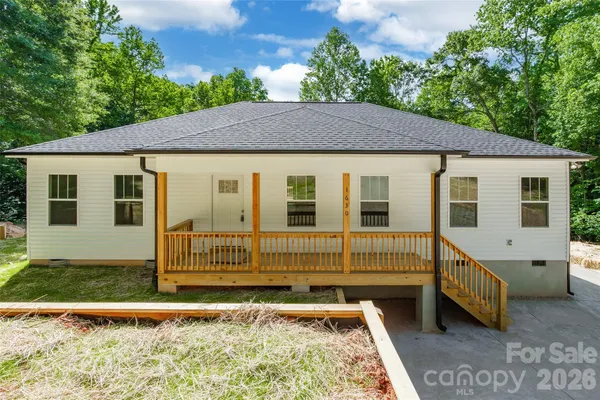 $379,500 | 1630 Riddle Rd Extension, Clover, SC 29710