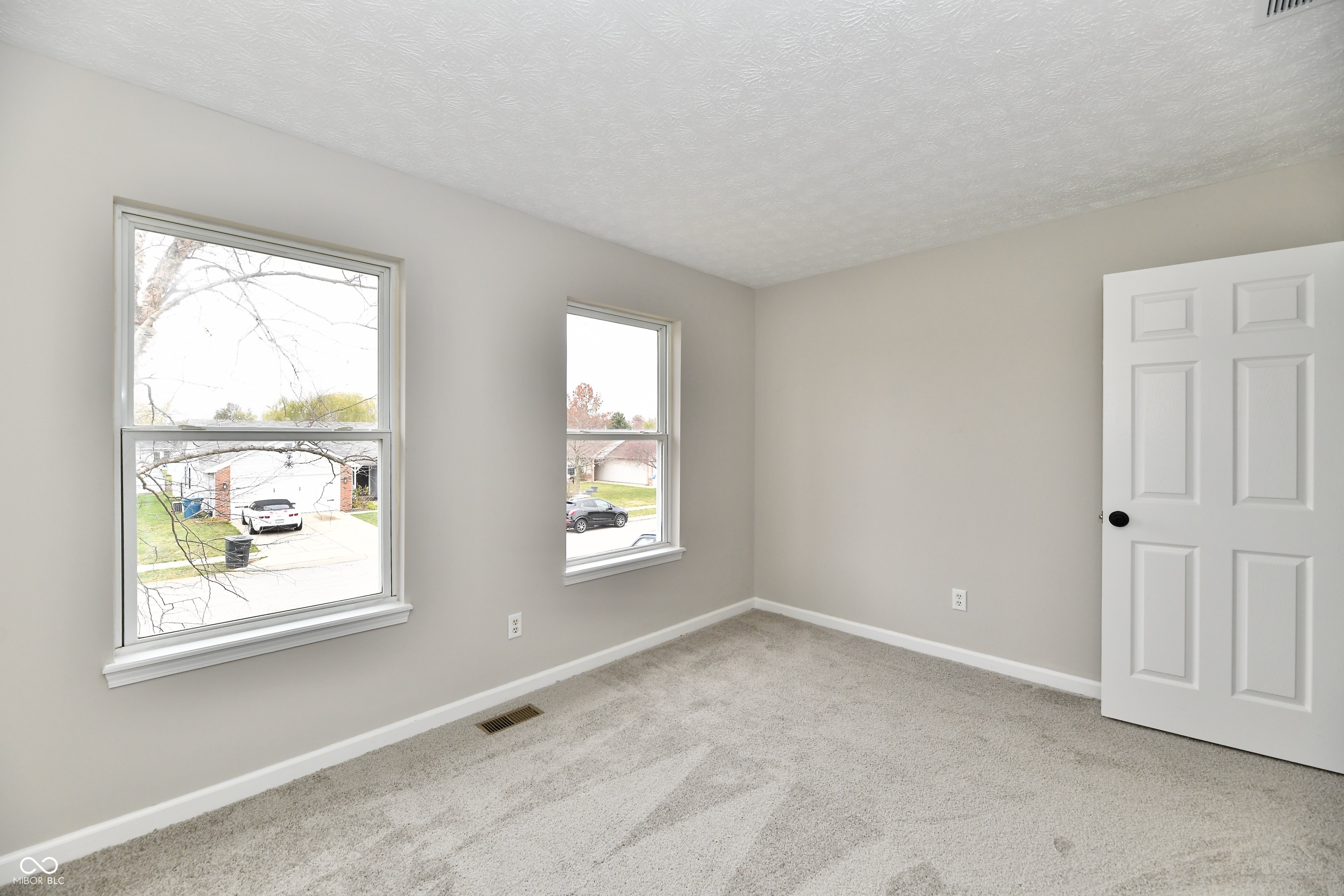 11725 Shannon Pointe Road Indianapolis, IN 46229 - Photo 21 of 26 Gallery Image 21