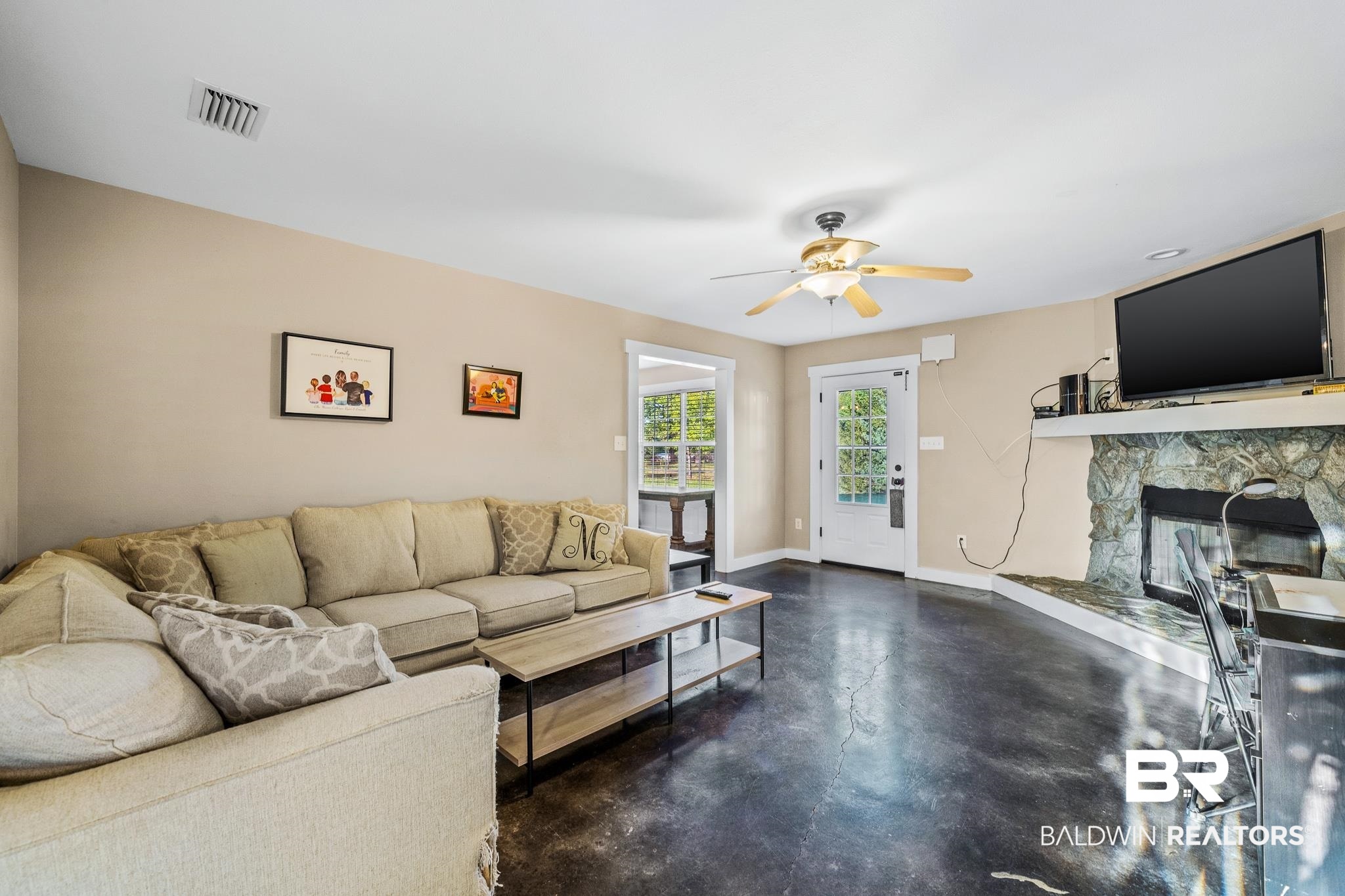 19458 Community Lane Summerdale, AL 36580 - Photo 4 of 42