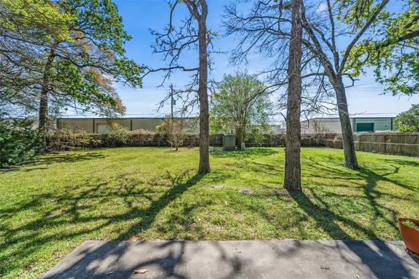 $290,000 | 515 Northwood Drive, Conroe, TX 77303