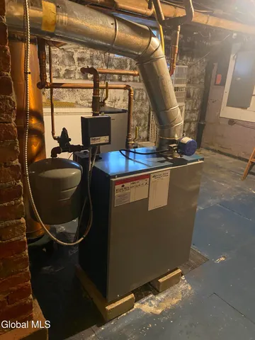 $250,000 | 61 Lincoln Avenue, Albany, NY 12206