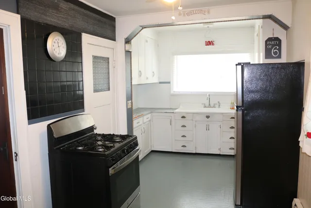 $250,000 | 61 Lincoln Avenue, Albany, NY 12206