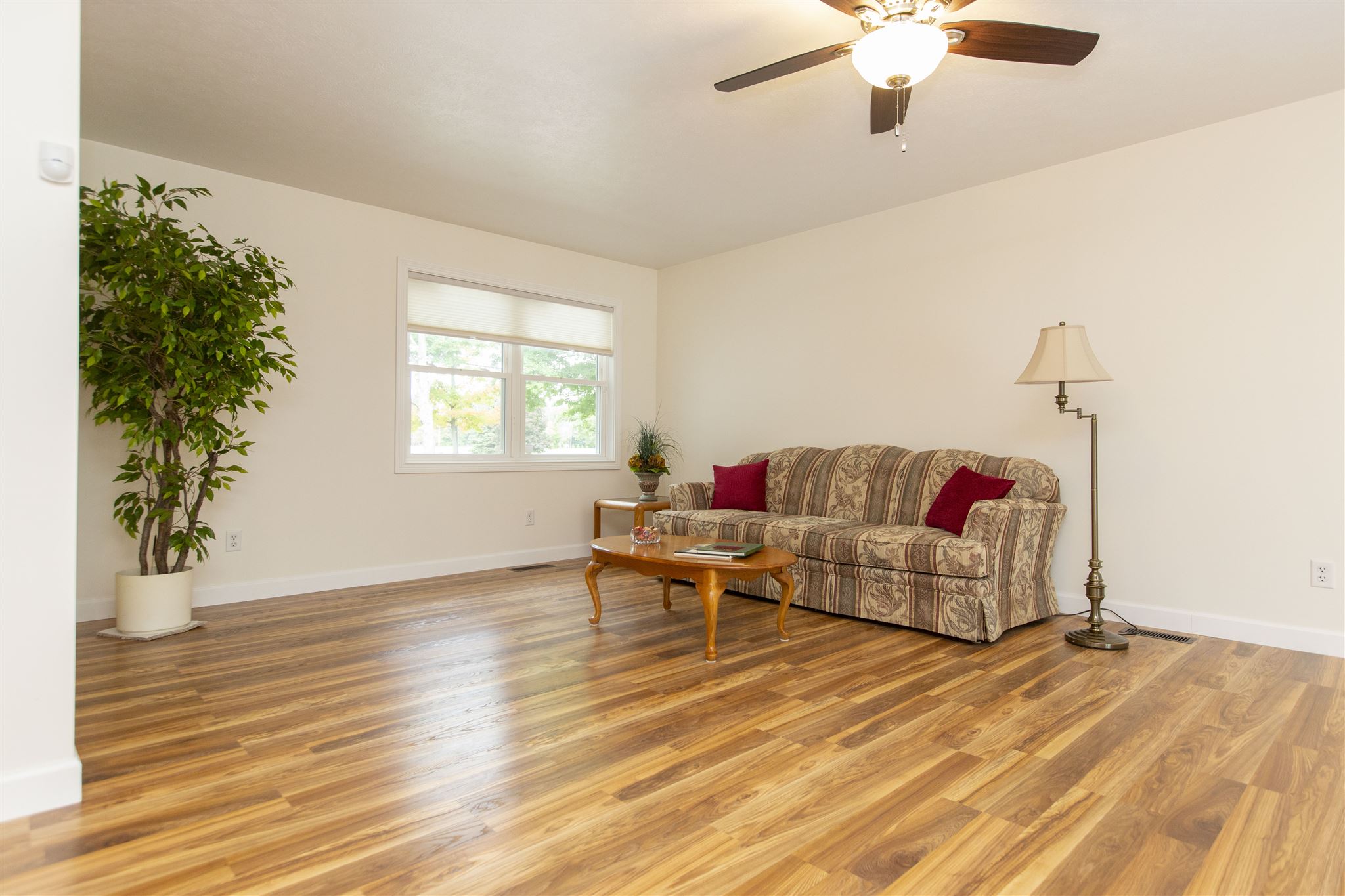 23758 Edison Road South Bend, IN 46628 - Photo 13 of 30 Gallery Image 13