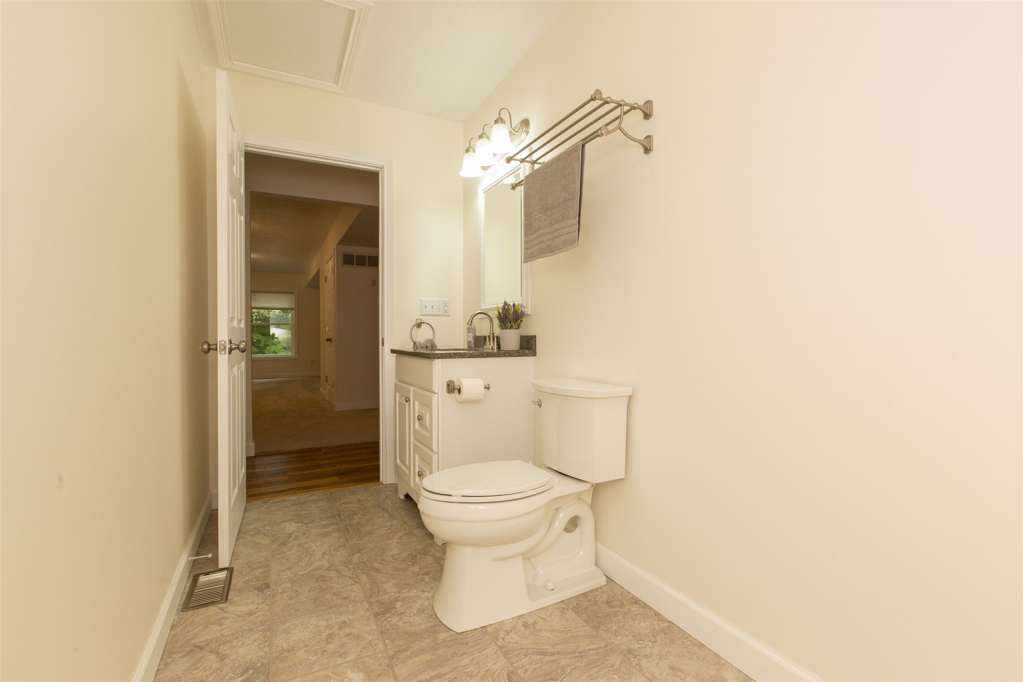 23758 Edison Road South Bend, IN 46628 - Photo 16 of 30 Gallery Image 16