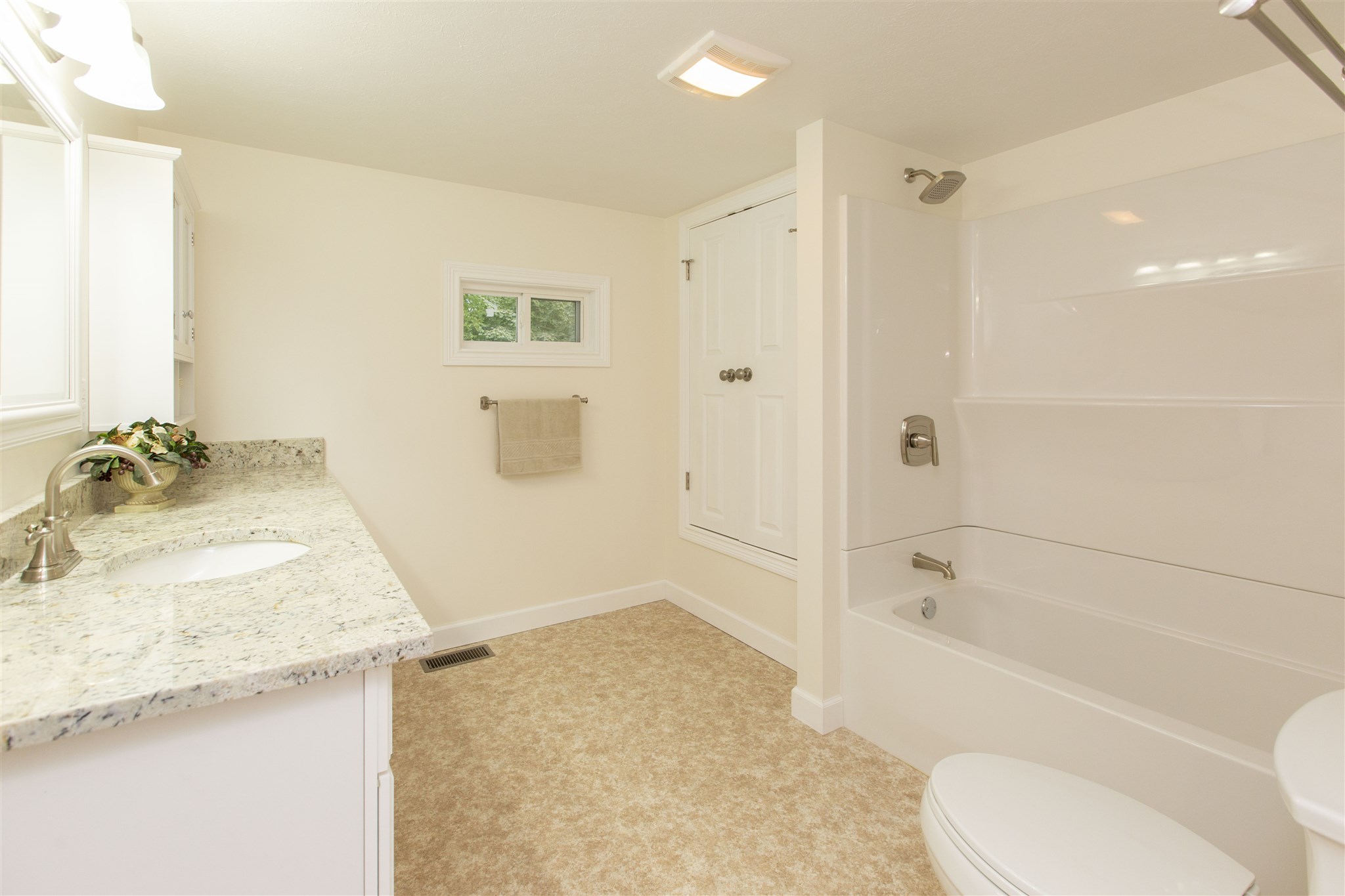 23758 Edison Road South Bend, IN 46628 - Photo 22 of 30 Gallery Image 22
