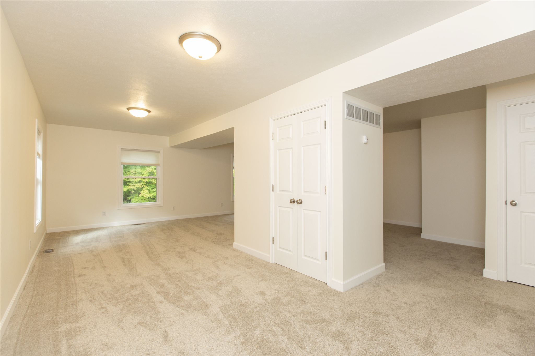 23758 Edison Road South Bend, IN 46628 - Photo 5 of 30 Gallery Image 5