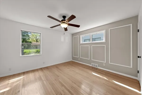 $329,900 | 8125 Summit Street, Kansas City, MO 64114