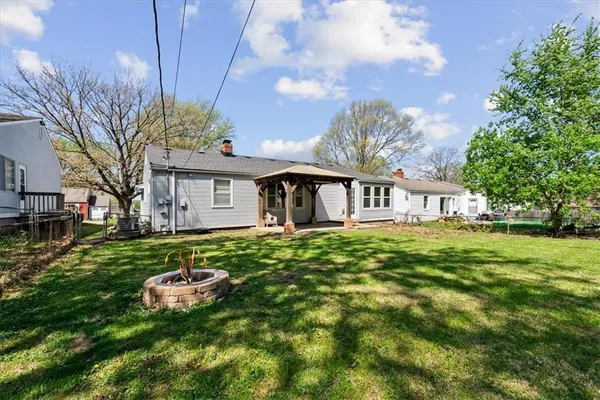 $329,900 | 8125 Summit Street, Kansas City, MO 64114