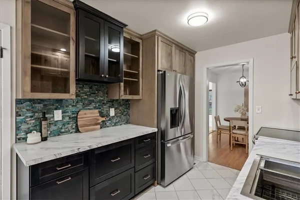 $329,900 | 8125 Summit Street, Kansas City, MO 64114