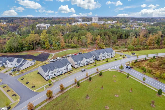 $218,000 | 275 Dalmatian Drive, Spartanburg, SC 29307