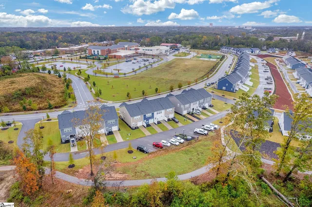 $218,000 | 275 Dalmatian Drive, Spartanburg, SC 29307