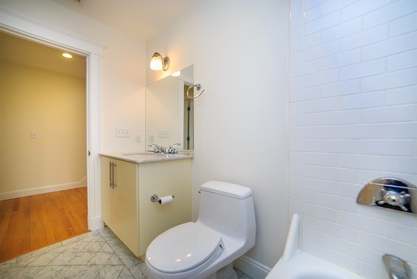 14 Decatur Street, Unit D14 Cambridge, MA 02139 - Photo 22 of 30 Gallery Image 22