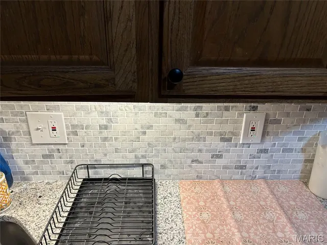 $69,900 | 5220 Fletcher Street, Jennings, MO 63136