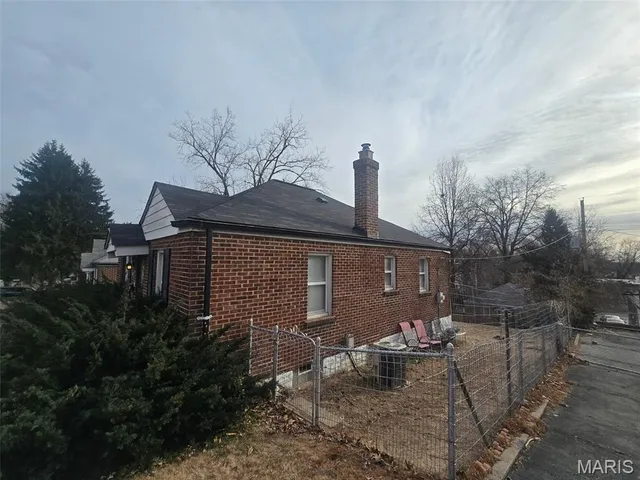 $69,900 | 5220 Fletcher Street, Jennings, MO 63136