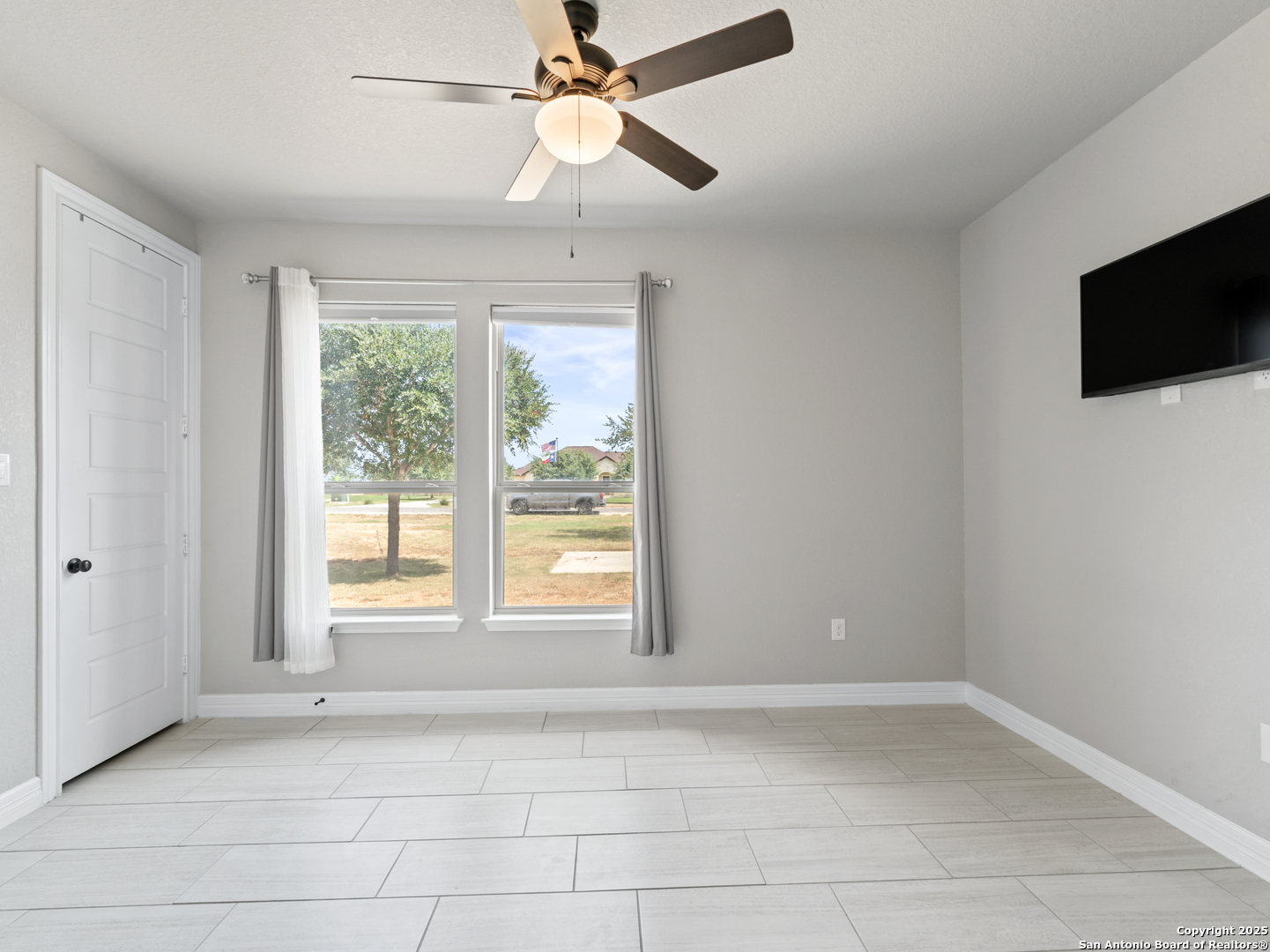 132 West Medium Meadow Drive Lytle, TX 78052 - Photo 23 of 46 a view of an empty room with a window
