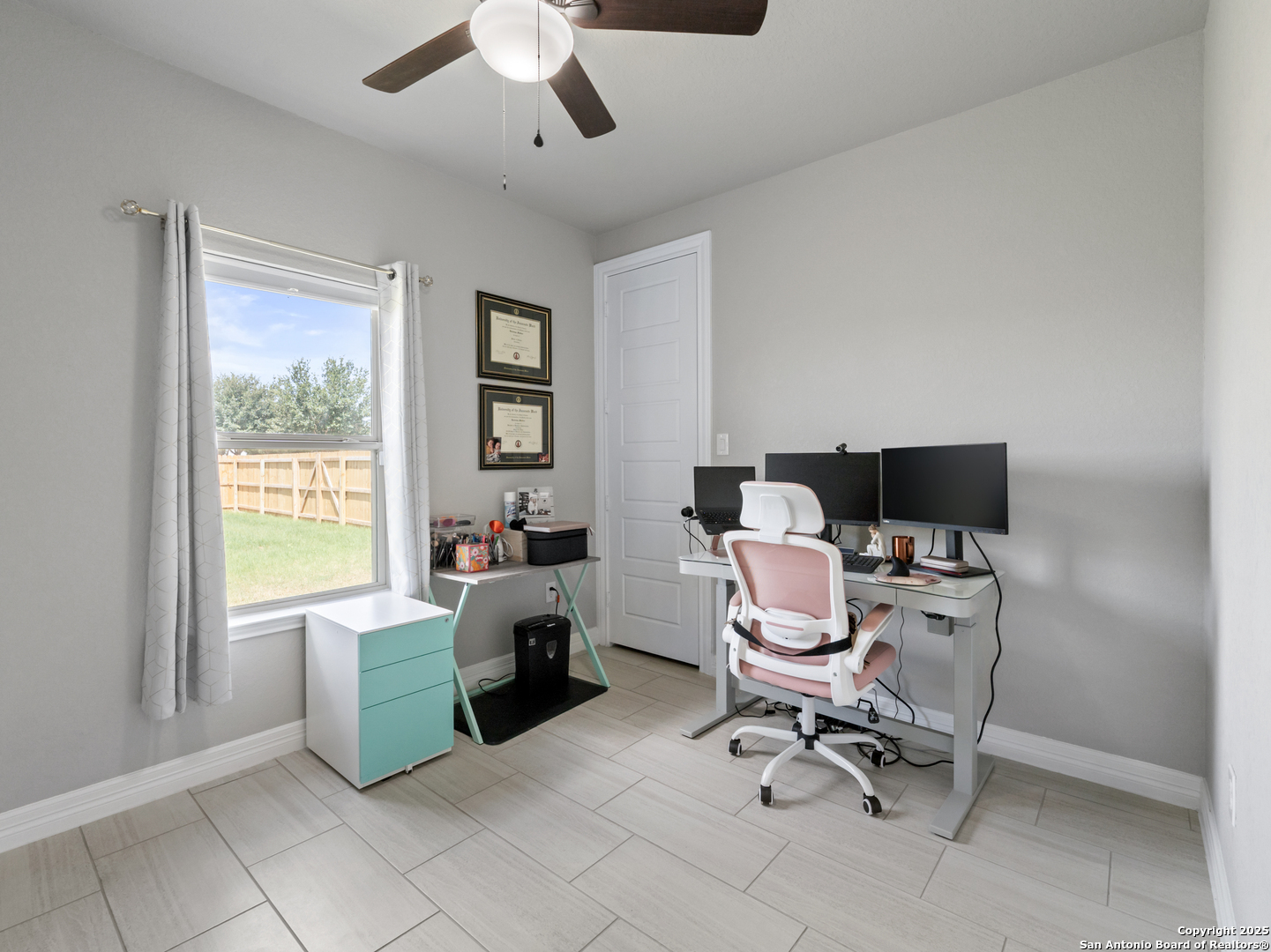 132 West Medium Meadow Drive Lytle, TX 78052 - Photo 27 of 46 a workspace with furniture and window