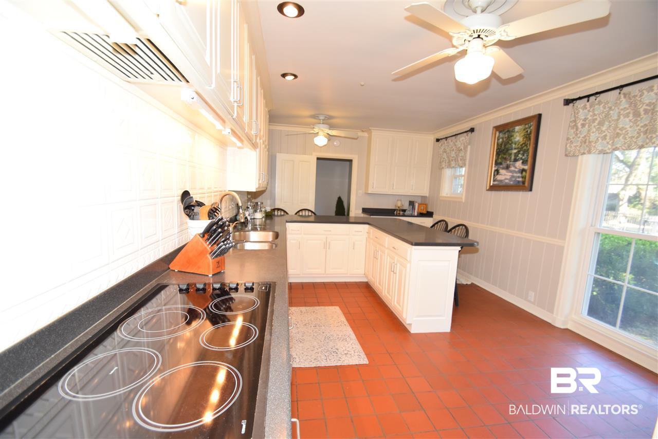254 Island Court Mobile, AL 36606 - Photo 7 of 40
