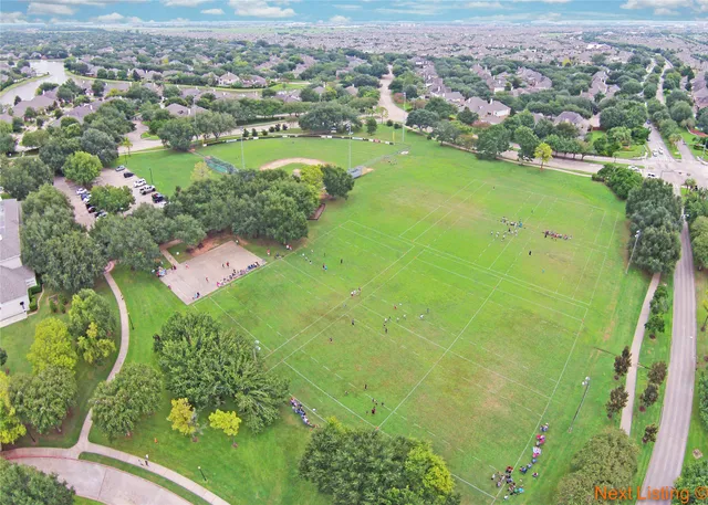 $565,000 | 103 Chatsworth Circle, Sugar Land, TX 77479