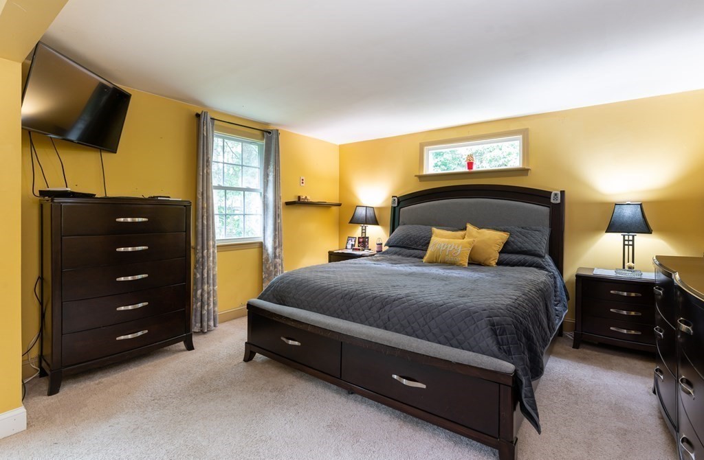 22 Meadowview Road Georgetown, MA 01833 - Photo 16 of 36 Gallery Image 16