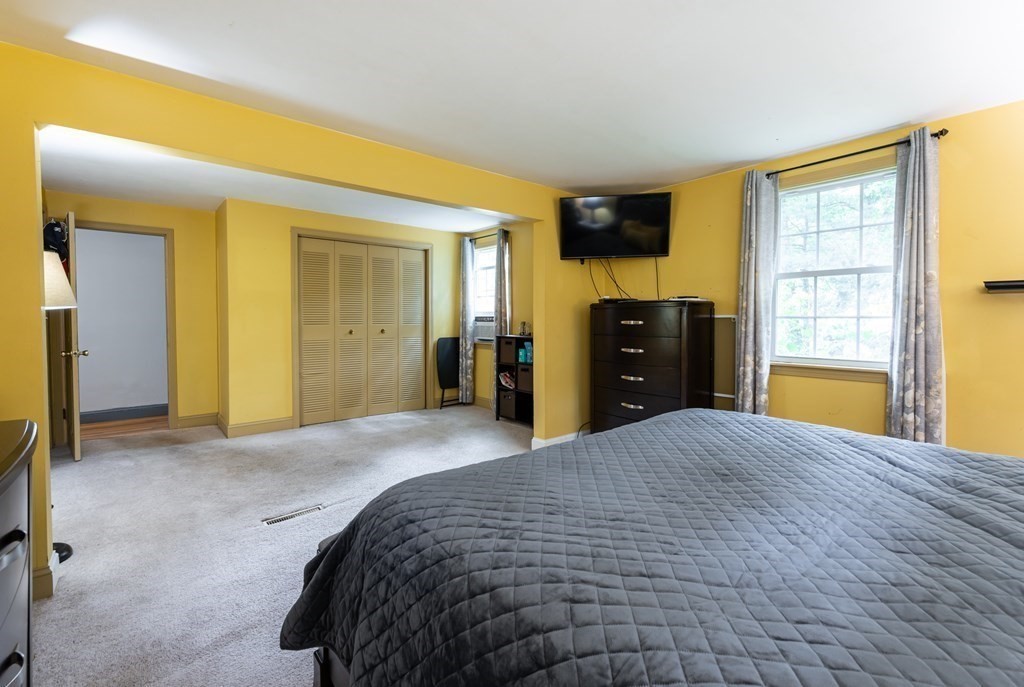22 Meadowview Road Georgetown, MA 01833 - Photo 17 of 36 Gallery Image 17