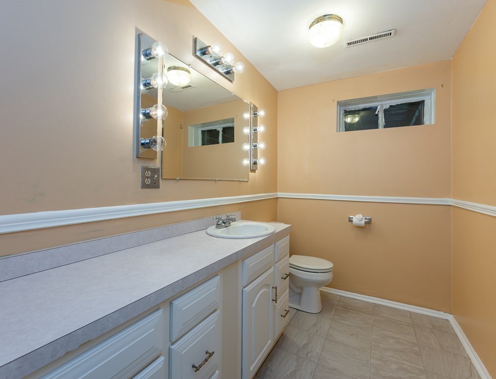 22 Meadowview Road Georgetown, MA 01833 - Photo 29 of 36 Gallery Image 29