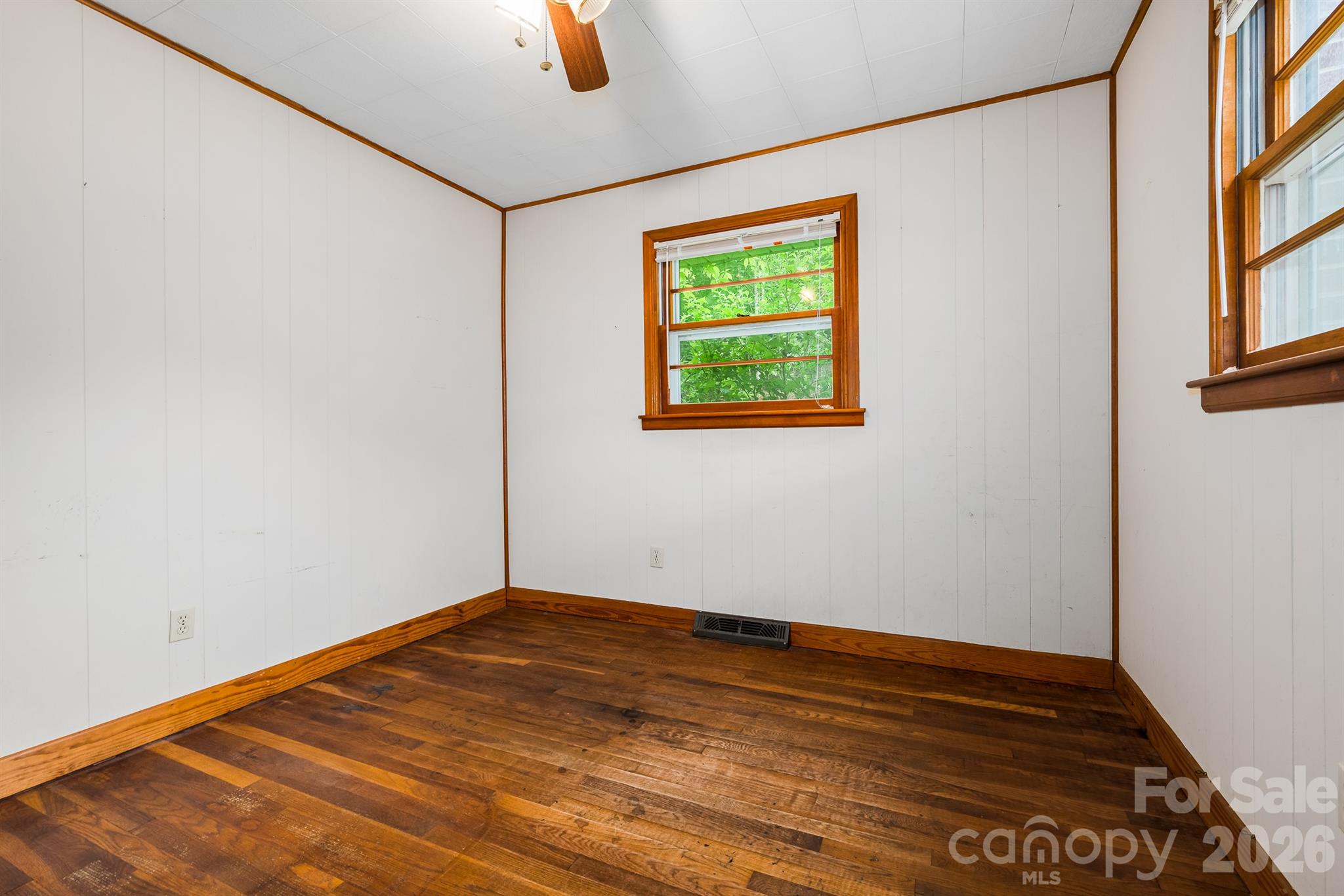 302 Sprinkle Branch Road Marshall, NC 28753 - Photo 25 of 38