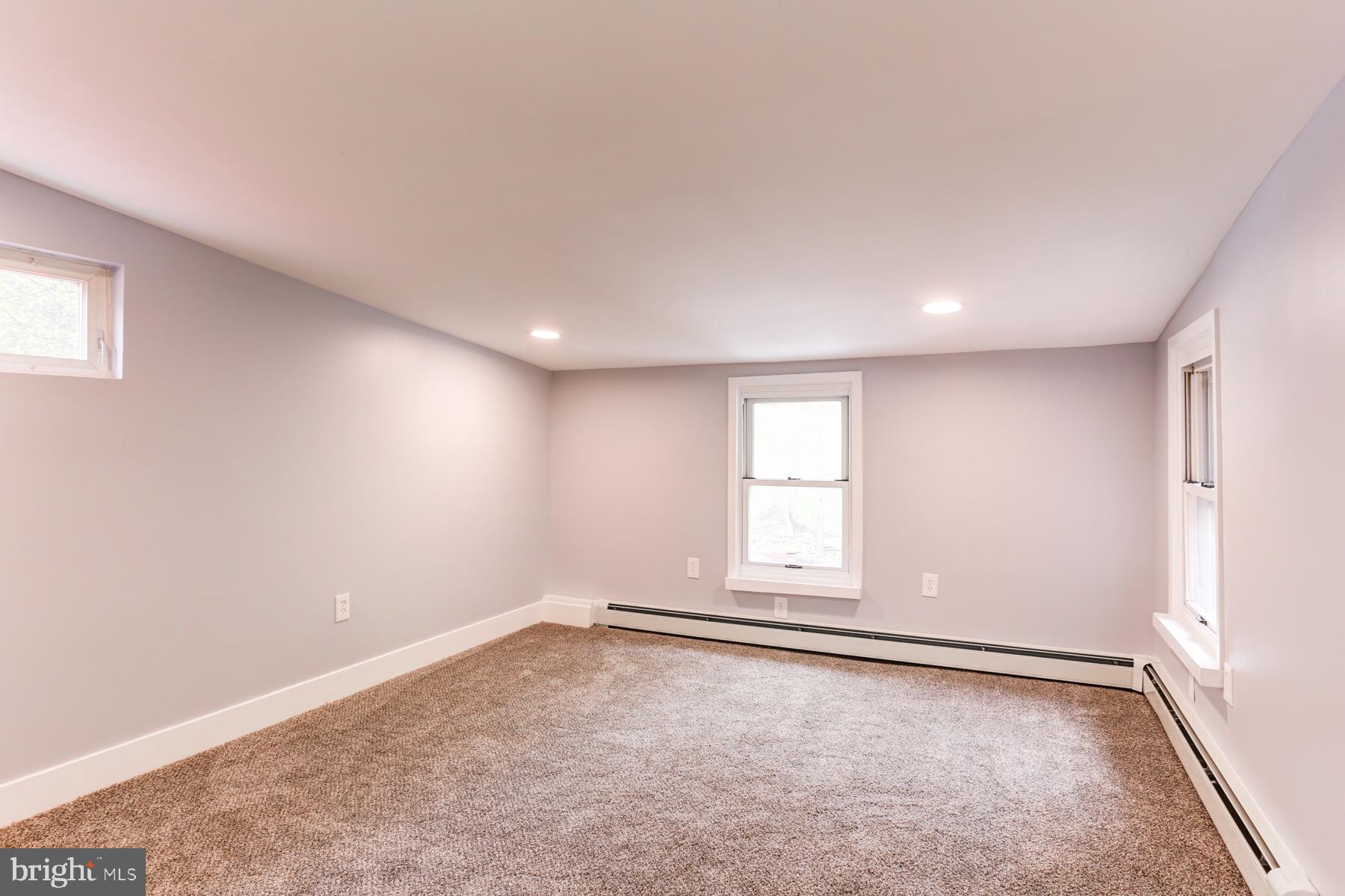 922 Roberts Valley Road Harrisburg, PA 17110 - Photo 23 of 33 Gallery Image 23