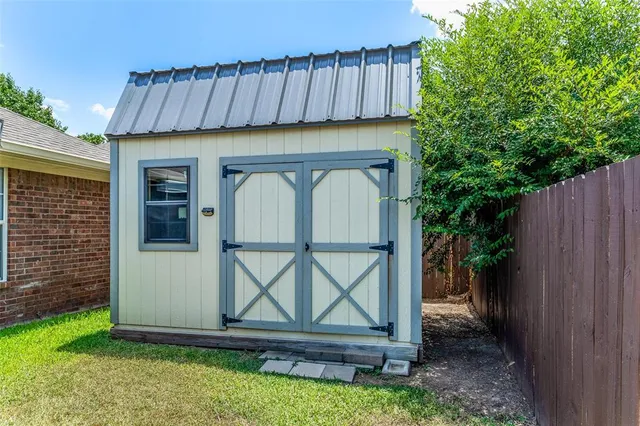 $245,000 | 1006 Teresa Court, Granbury, TX 76048