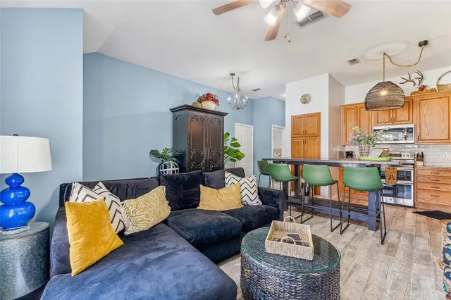 $245,000 | 1006 Teresa Court, Granbury, TX 76048