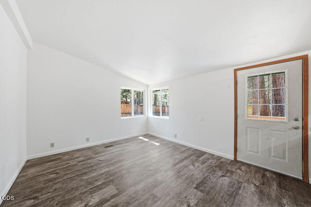 60115 Crater Road Bend, OR 97702 - Photo 13 of 54 Gallery Image 13