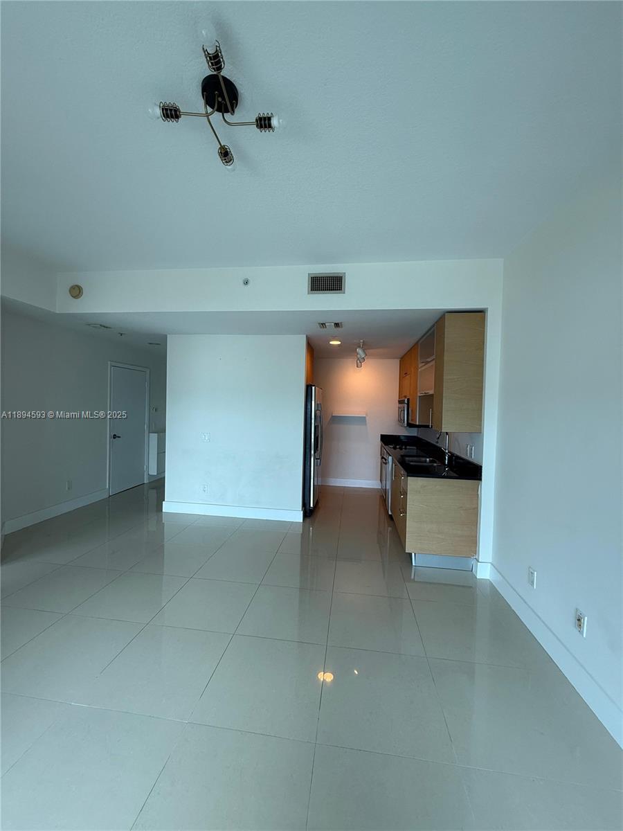 60 Southwest 13th Street, Unit 3809 Miami, FL 33130 - Photo 6 of 6 a view of kitchen