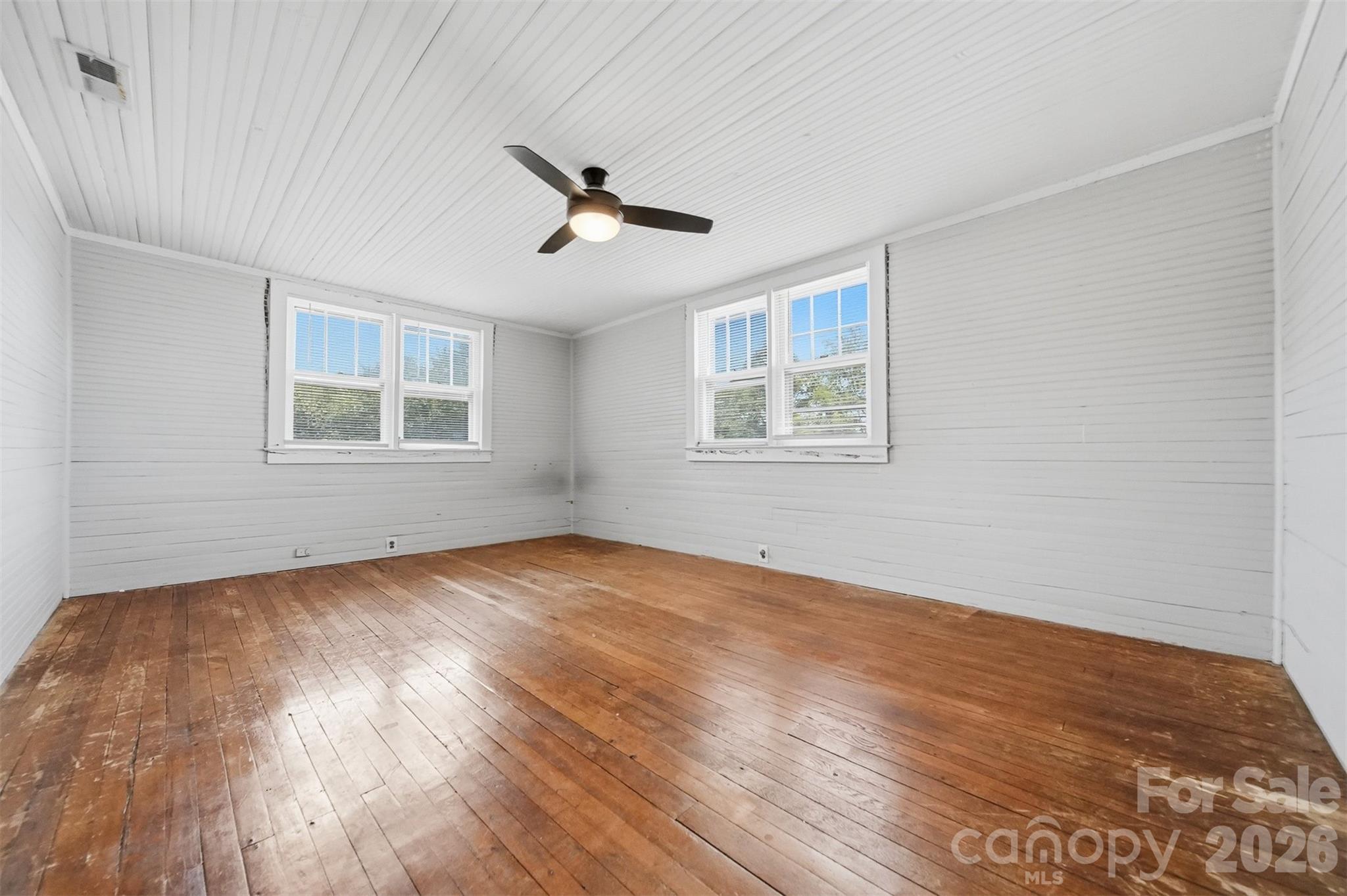 592 Main Street Hudson, NC 28638 - Photo 21 of 33