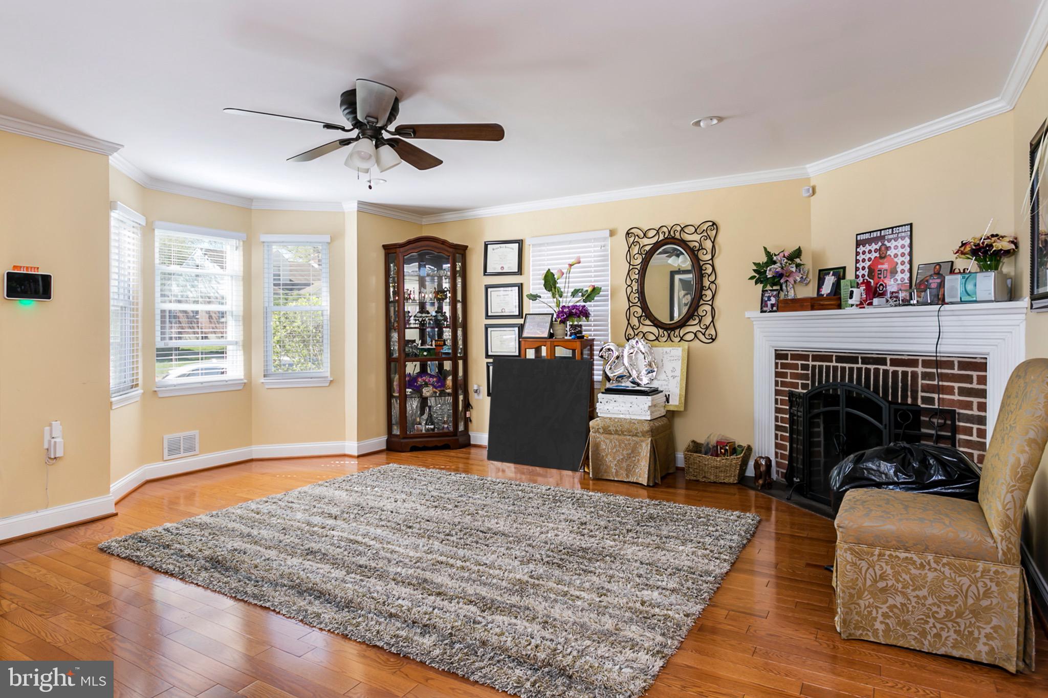 3638 Forest Hill Road Baltimore, MD 21207 - Photo 2 of 18 Living Area