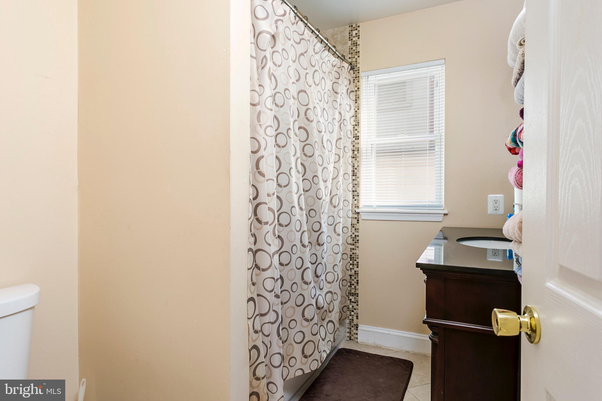 3638 Forest Hill Road Baltimore, MD 21207 - Photo 11 of 18 Main Floor/2nd Full Bath