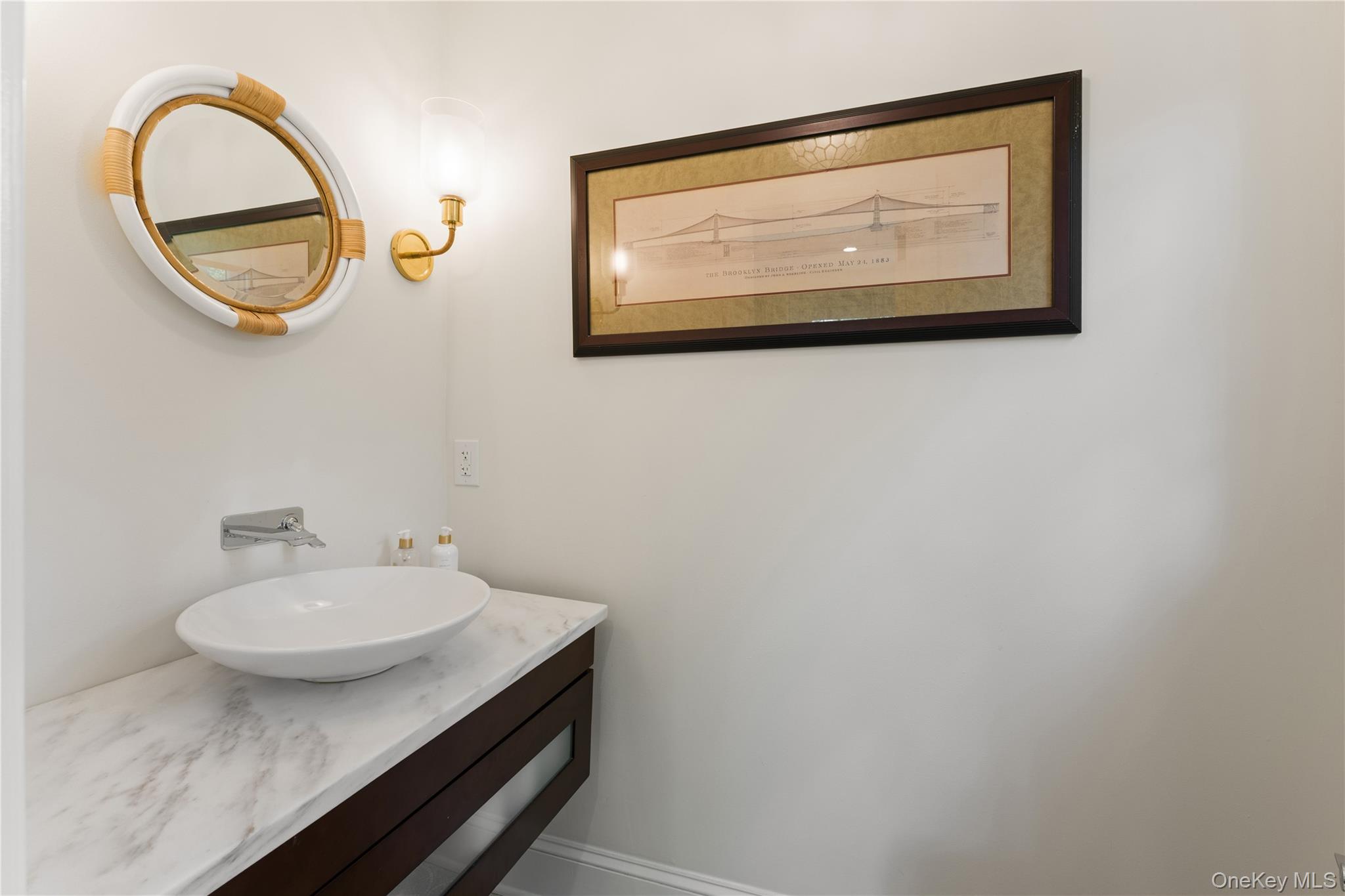 5 Harcourt Road Scarsdale, NY 10583 - Photo 12 of 44 Powder Room