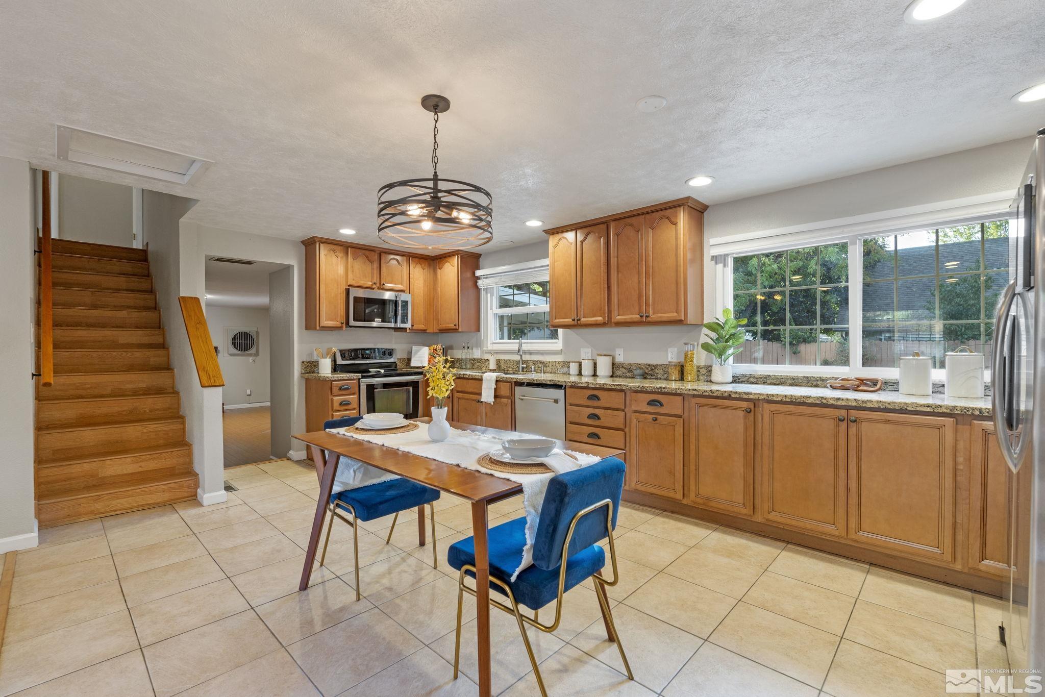 7325 Gemstone Drive Reno, NV 89511 - Photo 11 of 34 Photo 11